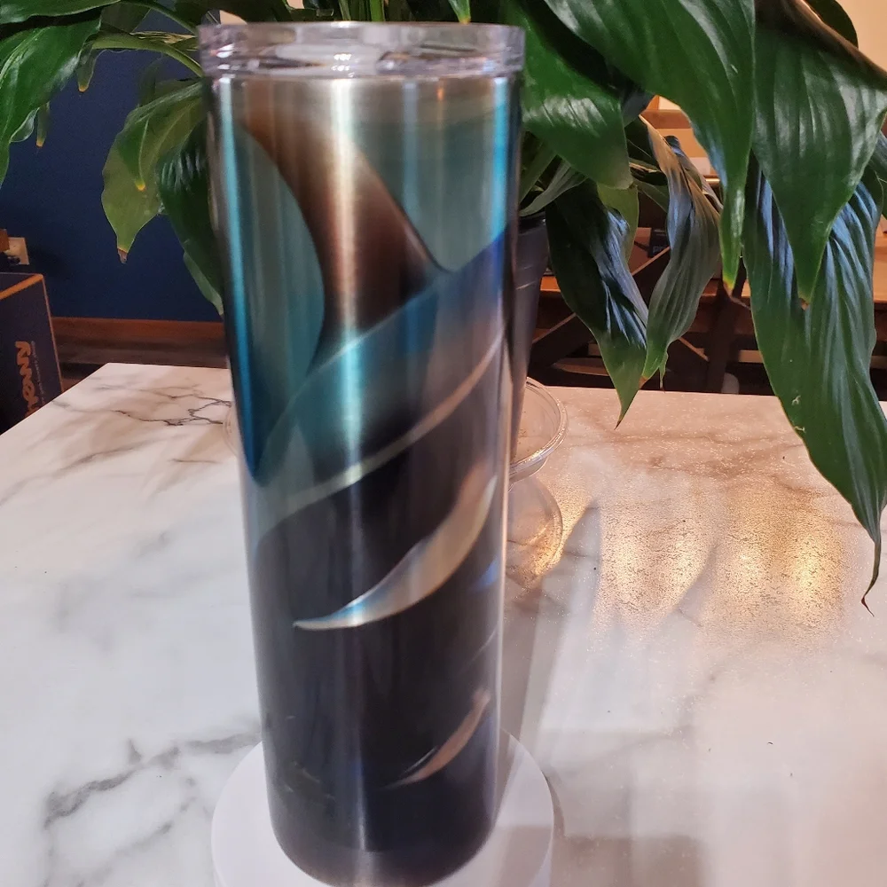 Dolphins 30oz Tumbler 🎉sale